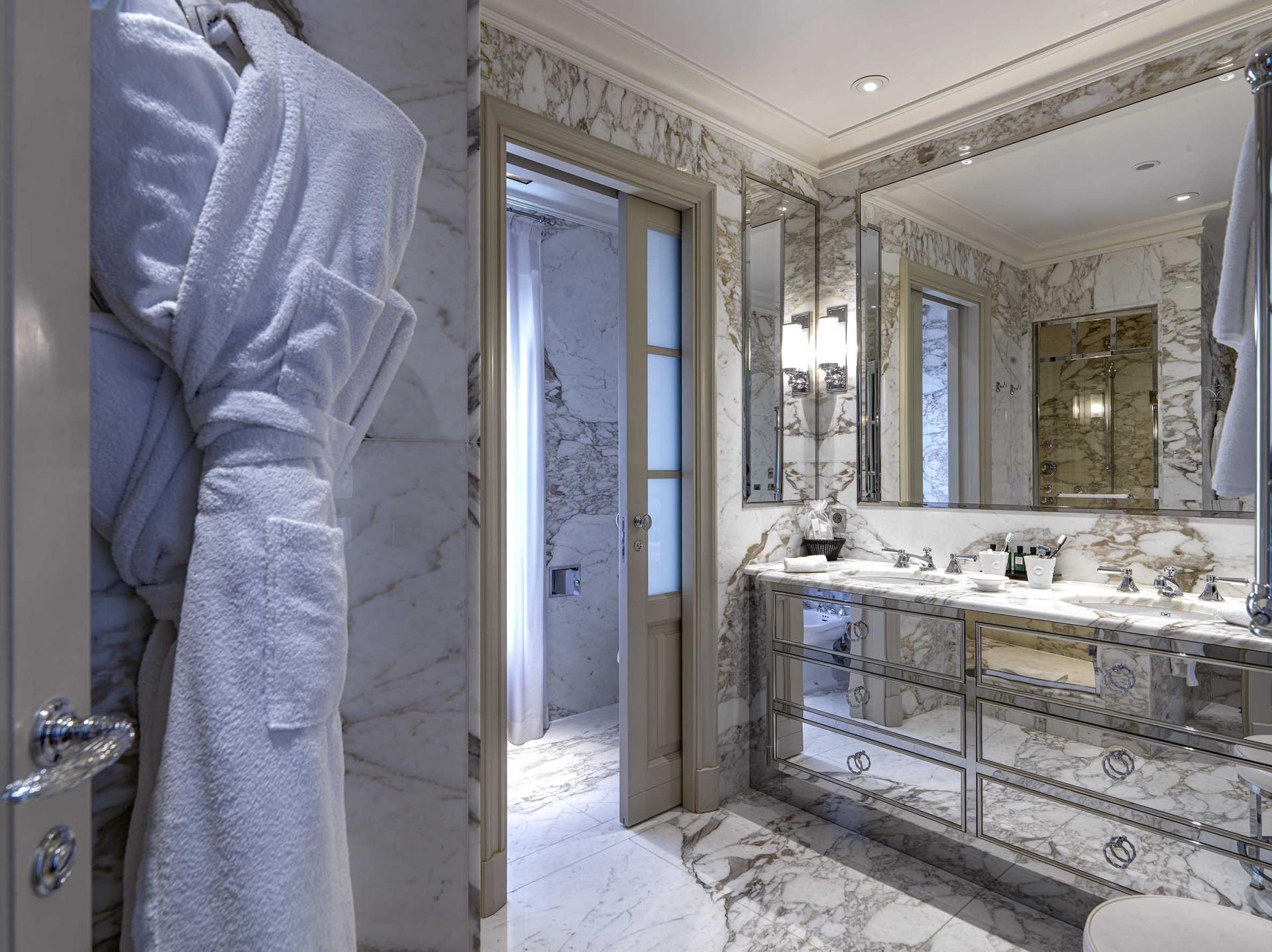 MARQUIS Faubourg Saint-Honoré Relais&Châteaux Paris Exterior foto